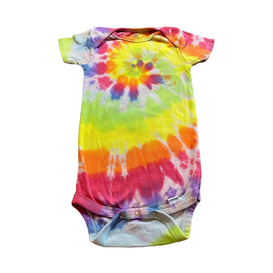Rainbow Spiral Tie Dye Baby Bodysuit || 24 Months