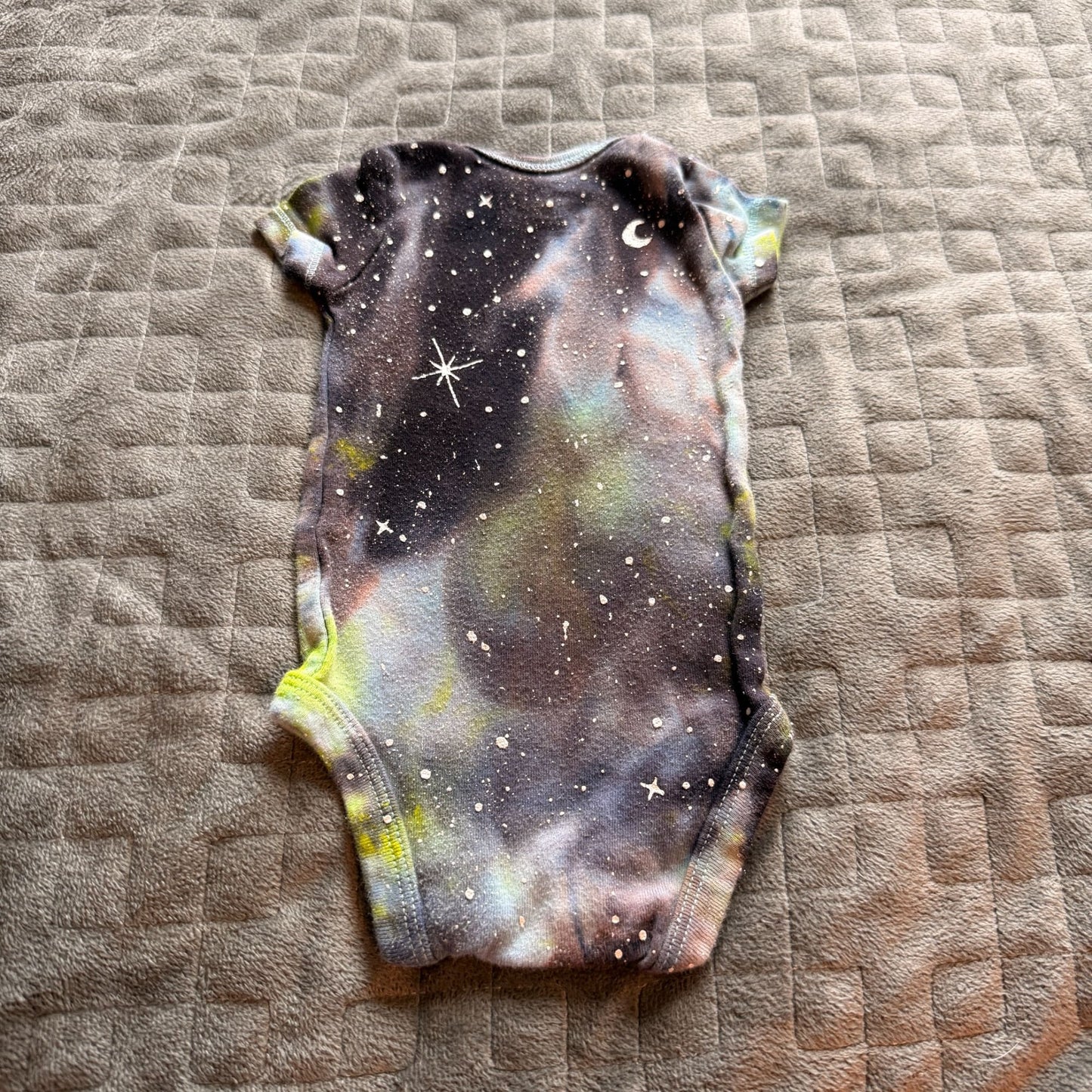 Galaxy Dyed Baby Onesie || Newborn, Upcycled ♻️