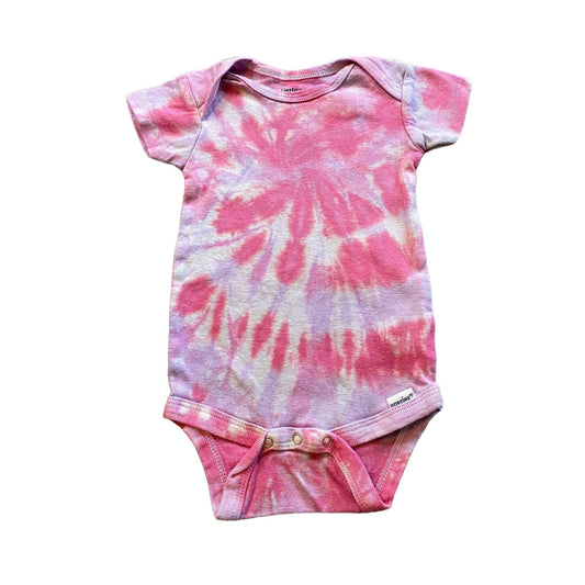 Spiral Tie Dye Baby Bodysuit || 3-6 Months