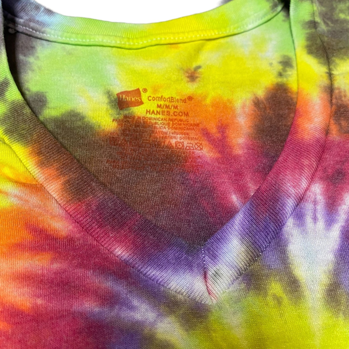 Rainbow Spiral Tie Dye Adult Tee || Medium