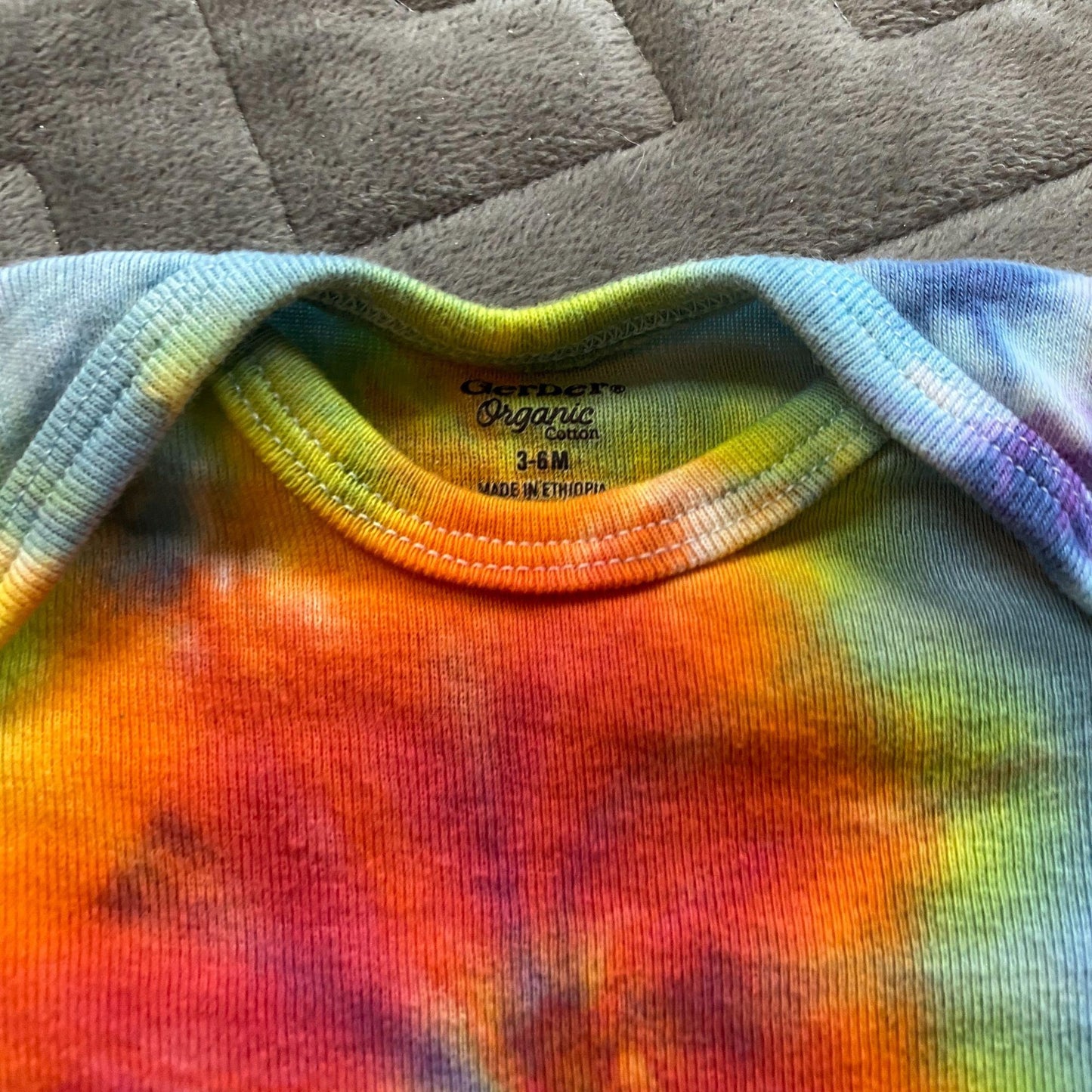 Rainbow Spiral Tie Dye Baby Bodysuit || 3-6 Months