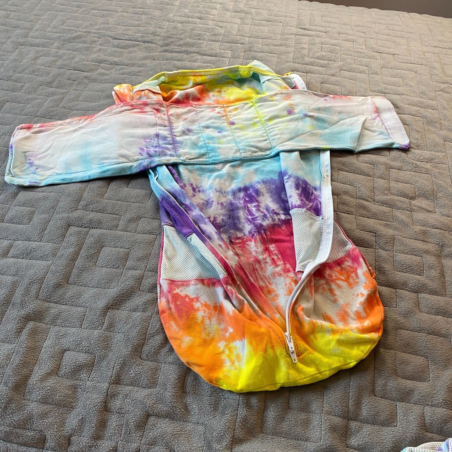 Tie Dyed Snoo Swaddler || Large, Upcycled ♻️