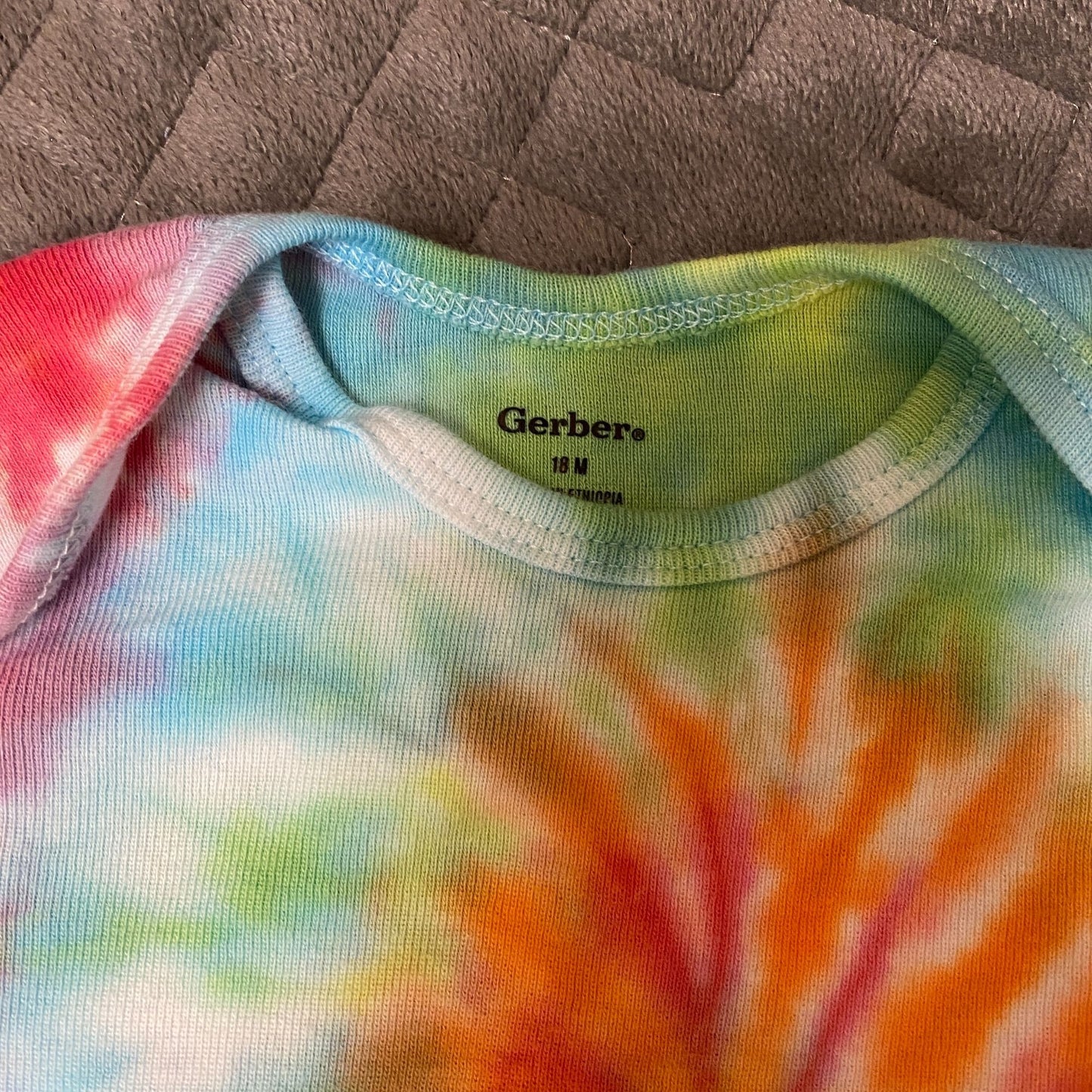 Rainbow Spiral Tie Dye Baby Bodysuit || 18 Months