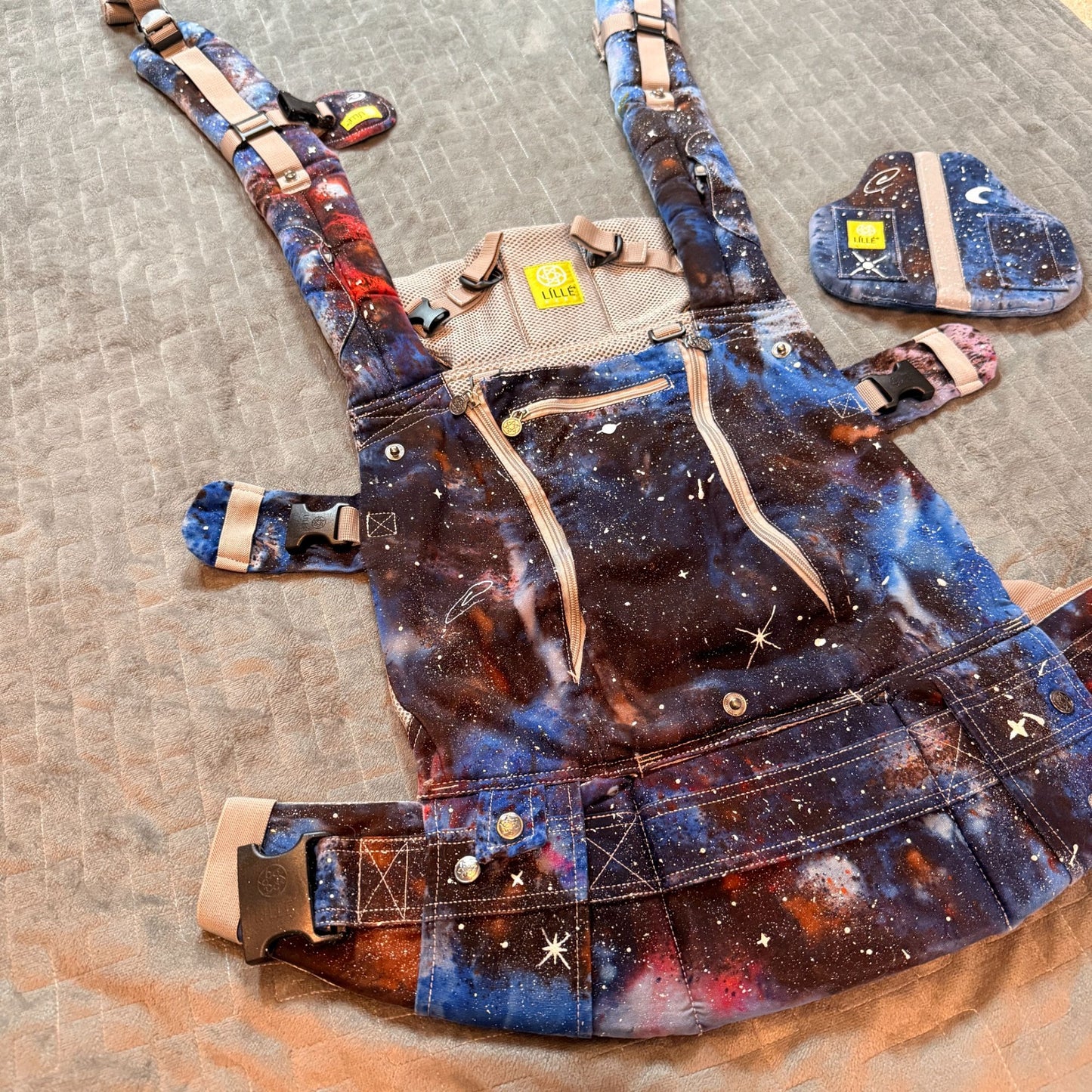 ✨ Galaxy Dyed Lillebaby || Baby Carrier, Upcycled ♻️