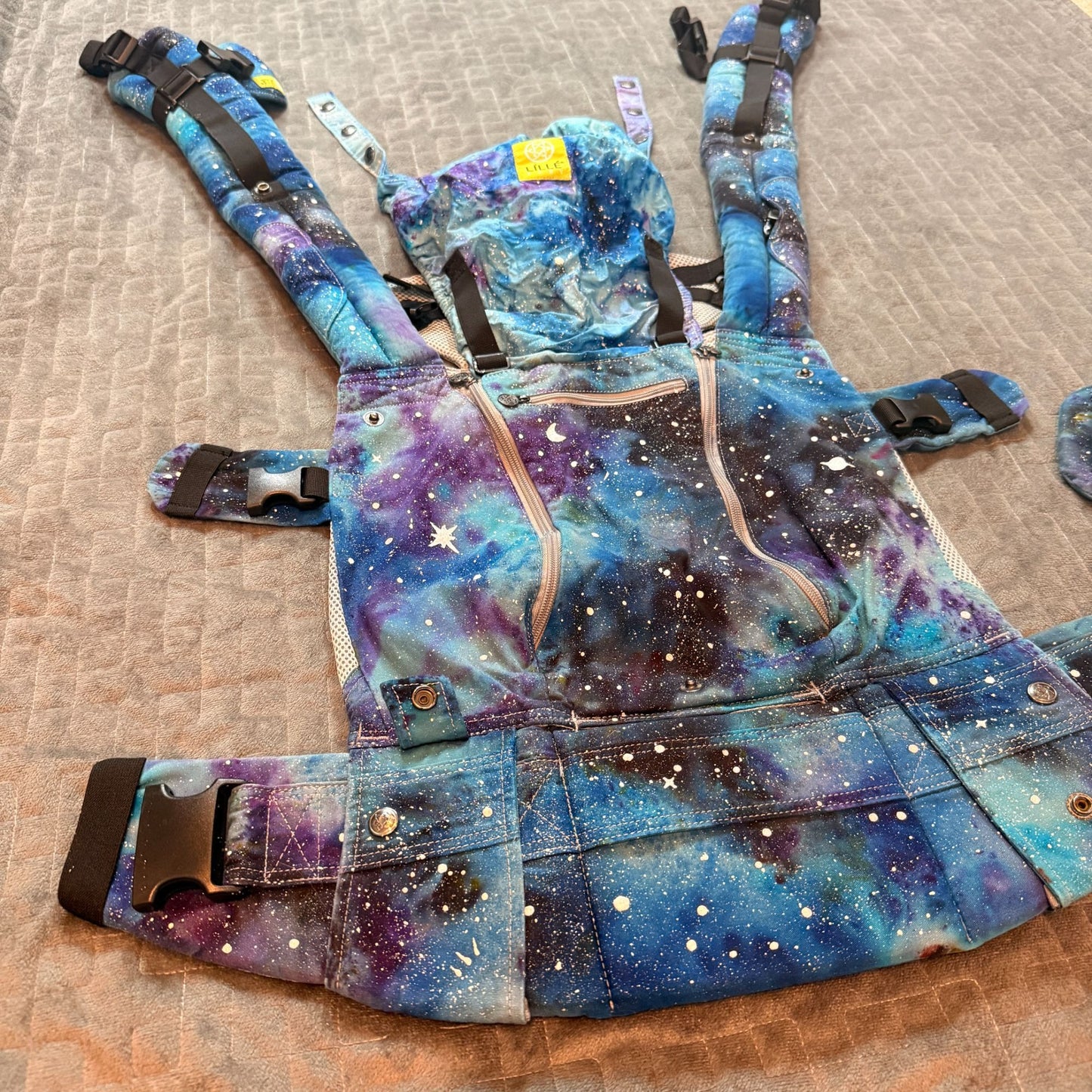 ✨ Galaxy Dyed Lillebaby || Baby Carrier, Upcycled ♻️